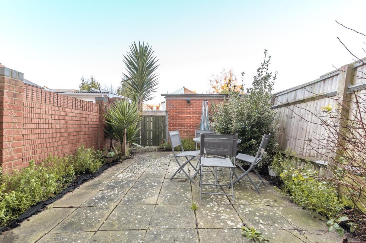 Best Price! Large Home For 4 - Smart Tv - Comfy Beds - Garden - 4 Single Beds Or 2 Doubles! Portsmouth Exterior foto